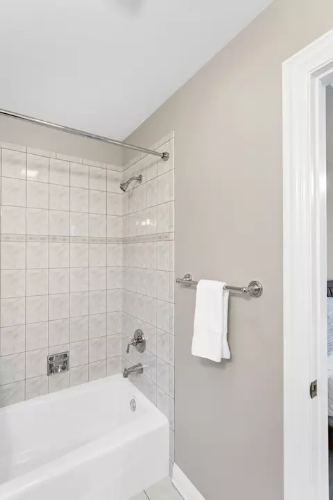 2299 Webster Ln, Des Plaines, IL 60018 photo 29