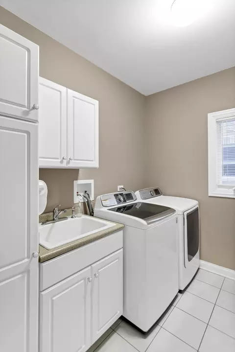 2299 Webster Ln, Des Plaines, IL 60018 photo 18