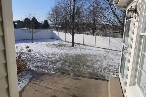301 Fieldcrest Ct, Normal, IL 61761 photo 16