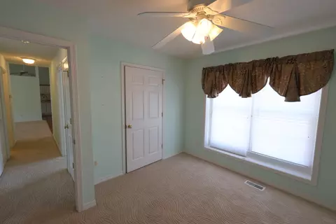 301 Fieldcrest Ct, Normal, IL 61761 photo 12