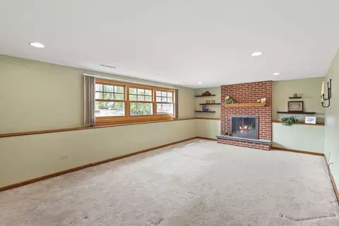 1210 Westhaven Dr, Wheaton, IL 60189 photo 10