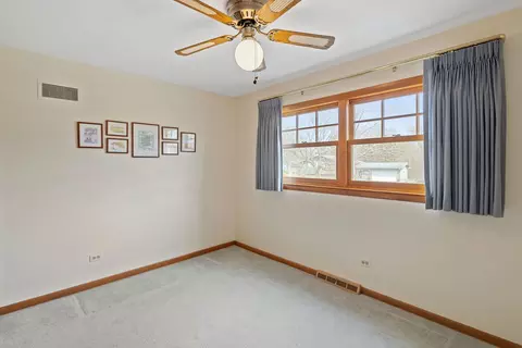 1210 Westhaven Dr, Wheaton, IL 60189 photo 18
