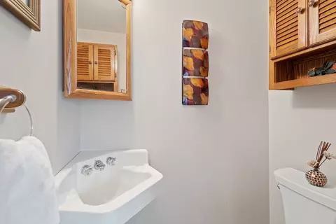 1210 Westhaven Dr, Wheaton, IL 60189 photo 11