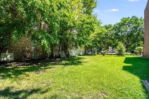 4536 S Prairie Ave, Chicago, IL 60653