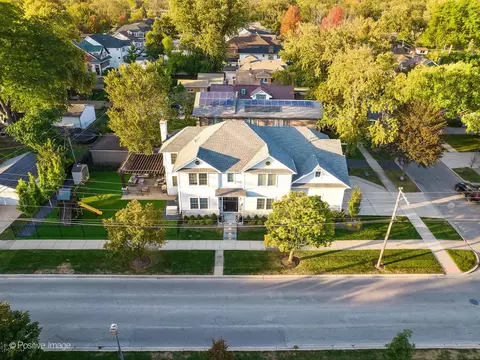566 S Mitchell Ave, Elmhurst, IL 60126 photo 3