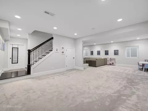 566 S Mitchell Ave, Elmhurst, IL 60126 photo 38