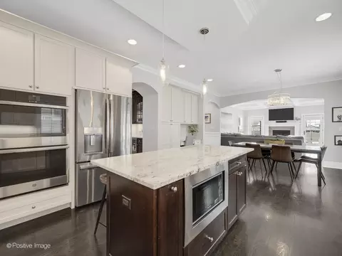 566 S Mitchell Ave, Elmhurst, IL 60126 photo 23