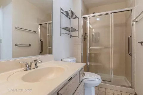 Bath - 21331 Silktree Cir, Plainfield, IL 60544 photo 1 of 2