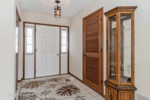 Entry Way - 21331 Silktree Cir, Plainfield, IL 60544 photo 1 of 1