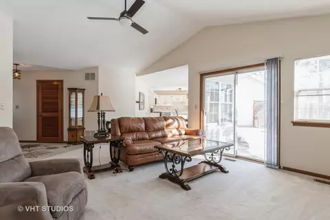Living - 21331 Silktree Cir, Plainfield, IL 60544 photo 2 of 2