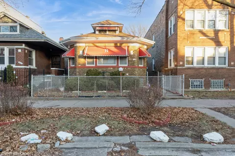 Undisclosed, Chicago, IL 60620