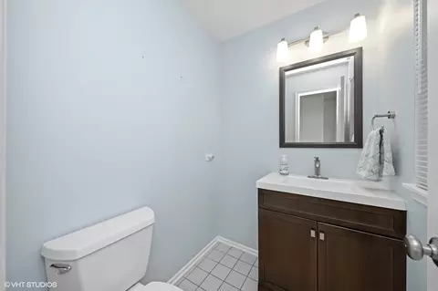 659 Brighton Ct, Bartlett, IL 60103 photo 8