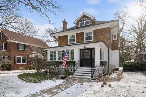 621 Maple Ave, Wilmette, IL 60091