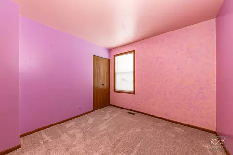 Bedroom - 2675 Moss Ln, Aurora, IL 60504 photo 4 of 4