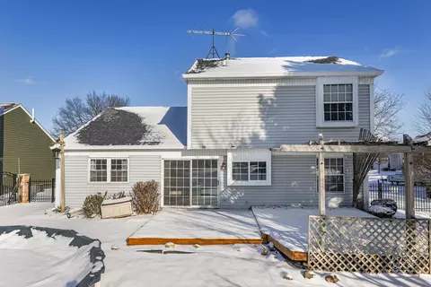 Exterior - 2675 Moss Ln, Aurora, IL 60504 photo 6 of 7