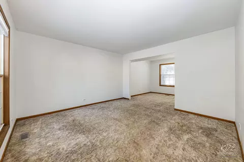 Living - 2675 Moss Ln, Aurora, IL 60504 photo 1 of 5