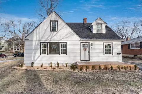 492 Oak St, Glen Ellyn, IL 60137