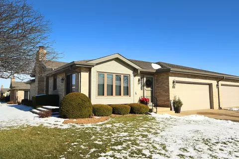 1904 Foxwood Dr, New Lenox, IL 60451