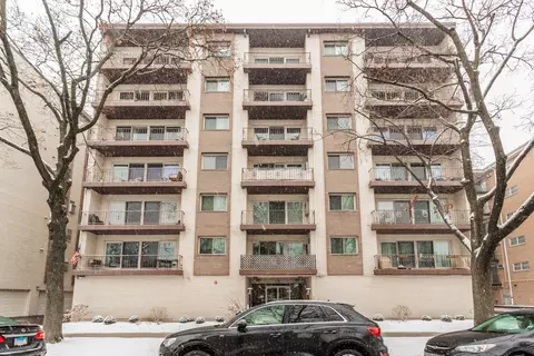 235 Marengo Ave #4D, Forest Park, IL 60130