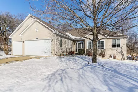 22311 Waterford Ct, Shorewood, IL 60404