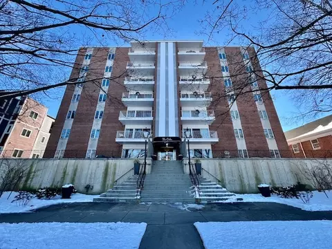 405 W University Ave #403, Champaign, IL 61820