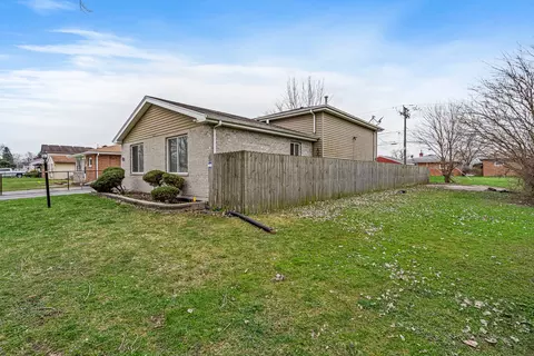 Exterior - Undisclosed, Markham, IL 60428 photo 9 of 11