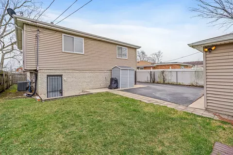 Exterior - Undisclosed, Markham, IL 60428 photo 4 of 11