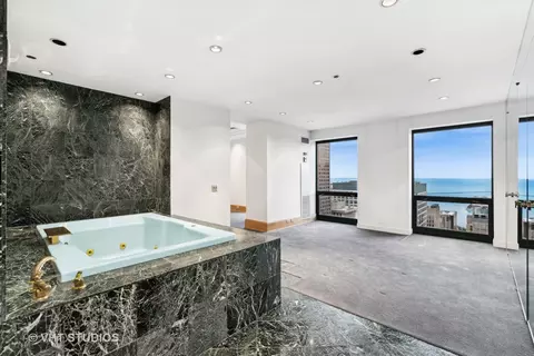100 E Huron St #3503-3502, Chicago, IL 60611 photo 20
