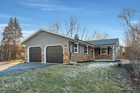 3430 Somerset St, Crete, IL 60417