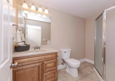Bath - 2409 Sanford Ln, Normal, IL 61761 photo 6 of 6