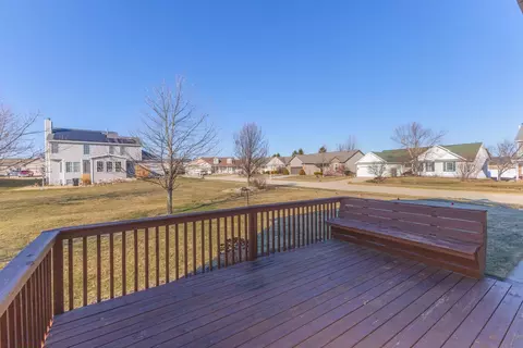 Exterior - 2409 Sanford Ln, Normal, IL 61761 photo 7 of 10