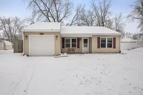 1063 Jennifer Ln, Bolingbrook, IL 60440