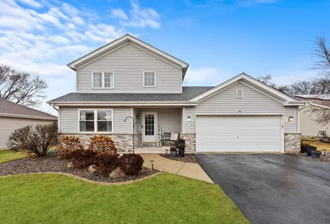 135 Devonshire Ln, Crete, IL 60417