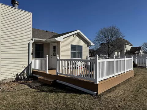 Exterior - 374 E Walnut St, Herscher, IL 60941 photo 3 of 7