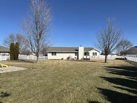 Exterior - 374 E Walnut St, Herscher, IL 60941 photo 7 of 7