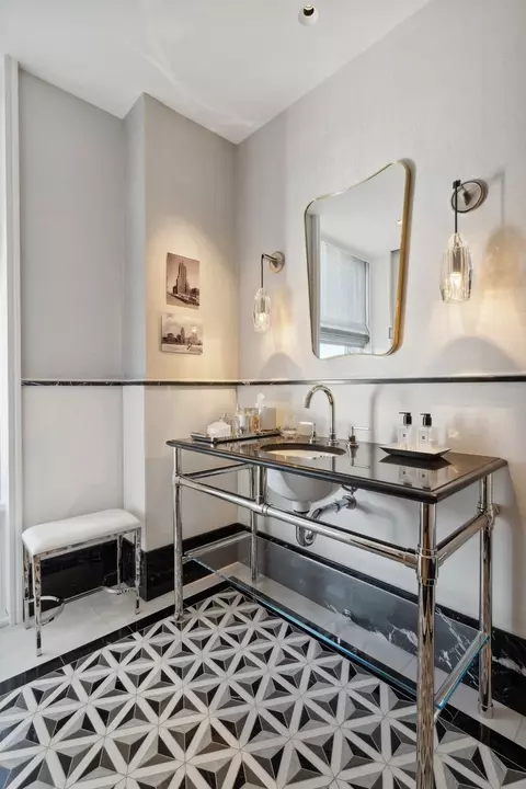 Bath - 159 E Walton Pl #23A, Chicago, IL 60611 photo 7 of 10