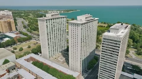 3600 N Lake Shore Dr #2112, Chicago, IL 60613