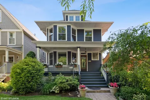 4326 N Winchester Ave, Chicago, IL 60613