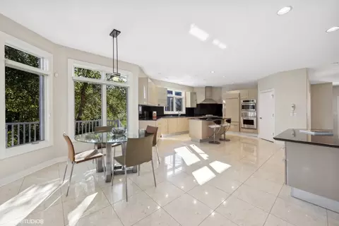 Kitchen - 6885 Fieldstone Dr, Burr Ridge, IL 60527 photo 1 of 3