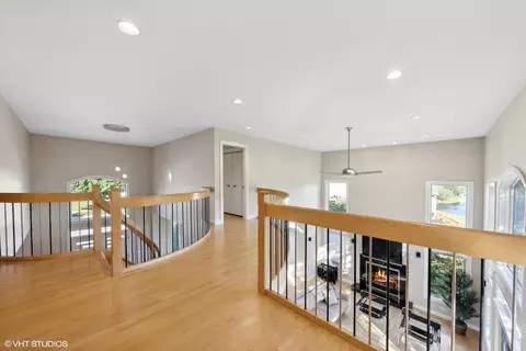 Entry Way - 6885 Fieldstone Dr, Burr Ridge, IL 60527 photo 2 of 3
