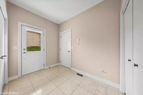 Other - 6885 Fieldstone Dr, Burr Ridge, IL 60527 photo 2 of 4