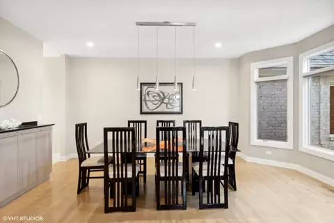 Dining - 6885 Fieldstone Dr, Burr Ridge, IL 60527 photo 1 of 2