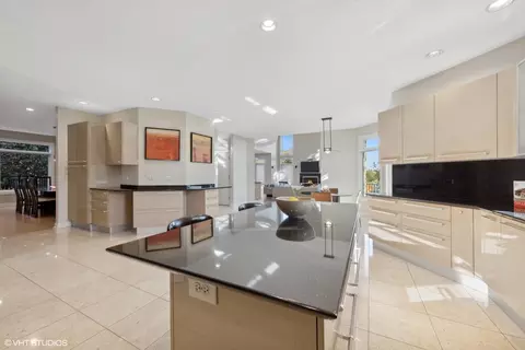 Kitchen - 6885 Fieldstone Dr, Burr Ridge, IL 60527 photo 3 of 3