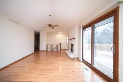 Living - 7465 Farview Dr, Cherry Valley, IL 61016 photo 4 of 7
