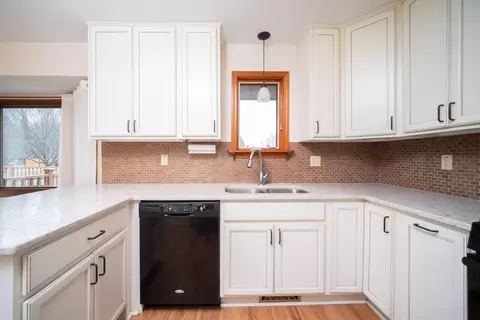 Kitchen - 7465 Farview Dr, Cherry Valley, IL 61016 photo 3 of 4