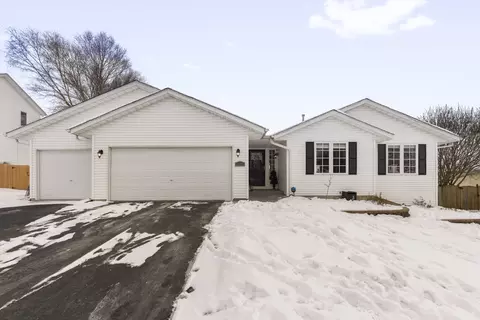 11291 Linden Blossom Ln, Roscoe, IL 61073