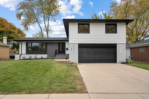 34 N Evanston Ave, Arlington Heights, IL 60004