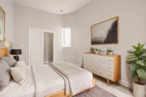 Bedroom - 461 E 41st St, Chicago, IL 60653 photo 3 of 6