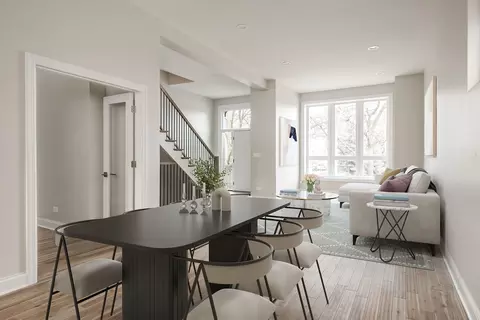 Dining - 461 E 41st St, Chicago, IL 60653 photo 1 of 1