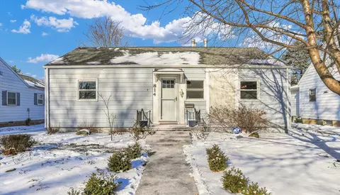 814 W Columbia Ave, Champaign, IL 61820